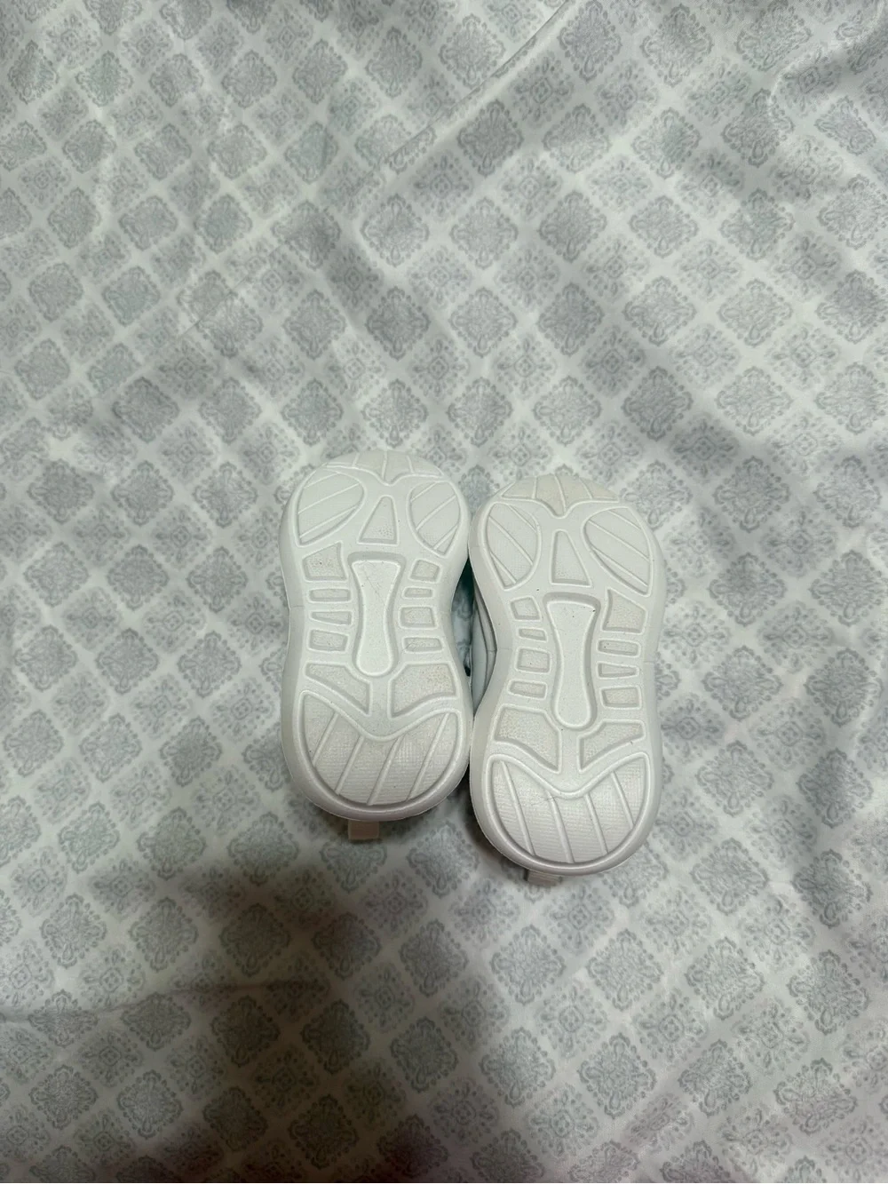 The Children's Place White Knit Kids Sneakers